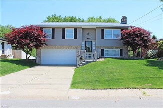 908 Donegal Dr E, Follansbee, WV 26037