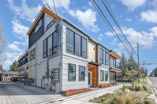 4224 SW 100th St, Seattle, WA 98146