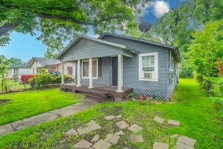 7988 Joy St, Houston, TX 77028