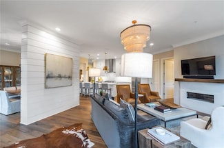 50 Canton St Unit 404, Alpharetta, GA 30009