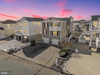 272 N 9th St, Surf City, NJ 08008