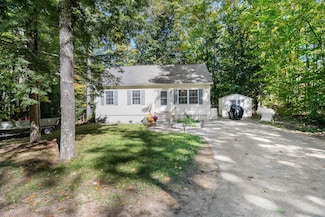 37 White Birch Rd, Barnstead, NH 03218