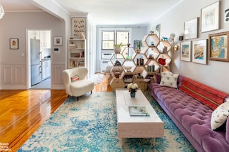 300 W 72nd St Unit 6E, New York, NY 10023