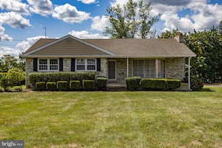 355 Eayrestown Rd, Southampton, NJ 08088