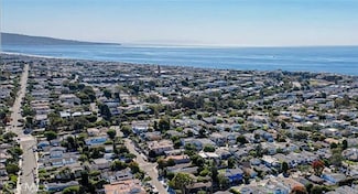 755 26th St, Manhattan Beach, CA 90266