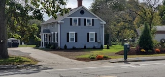 606 Scituate Ave, Cranston, RI 02921