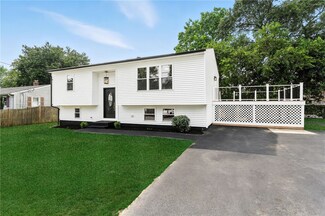 73 Ormsby Ave, Warwick, RI 02886