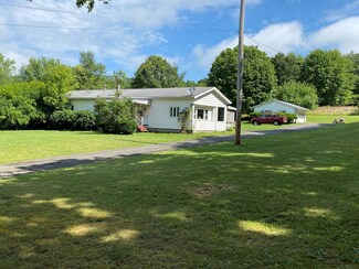 5197 Georgetown Rd, Franklin, PA 16323