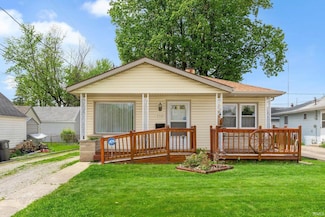1715 Hinton Dr, Fort Wayne, IN 46808