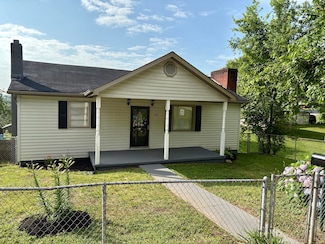 905 Mcadoo St, Clinton, TN 37716