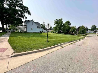905 Mulberry St, Tipton, IA 52772