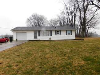 1225 N Quaker Rd, Salem, IN 47167