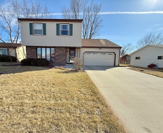 803 Greenridge Dr, Sterling, IL 61081