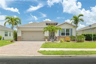 3289 Baravaldo Cir, Cape Coral, FL 33909