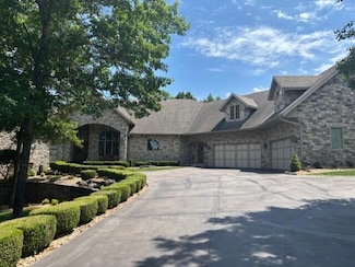 119 Silver Oak Way, Reeds Spring, MO 65737