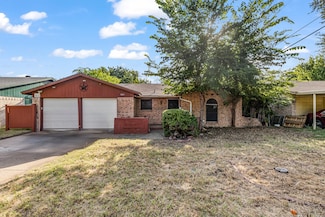 3005 Farrell Ln, Fort Worth, TX 76119