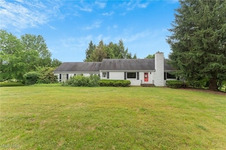 5352 Hills And Dales Rd NW, Canton, OH 44708