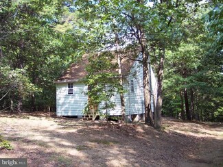 15 Old Smith Farm Rd, Springfield, WV 26763