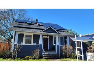 12721 SE 23rd Ave, Milwaukie, OR 97222
