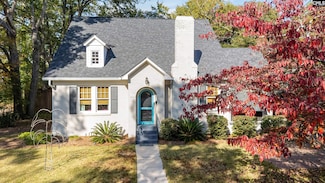 3407 Blossom St, Columbia, SC 29205