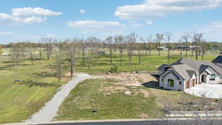 742 W Northlake Dr, Tahlequah, OK 74464