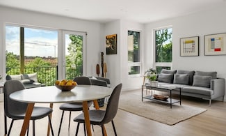 118 Marcella St Unit 4, Boston, MA 02119