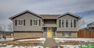 7705 N 83rd St, Omaha, NE 68122