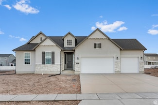 2616 N 3020 W, Clinton, UT 84015