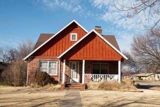 212 E Grand Ave, Hillsboro, KS 67063
