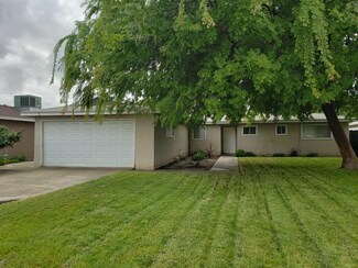 2531 16th Ave, Kingsburg, CA 93631