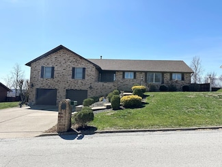 11 Fieldcrest Dr, Wheeling, WV 26003
