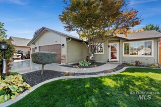 823 E Finch Creek St, Meridian, ID 83646