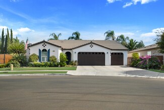 6135 W Wren Ct, Visalia, CA 93291