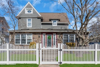 201 Union Ave, Lakehurst, NJ 08733