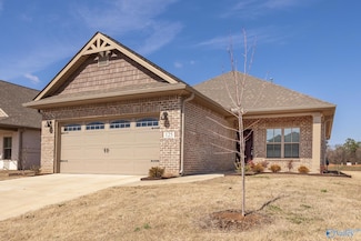 125 Caspian Ln, Meridianville, AL 35759