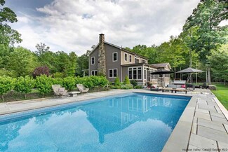 65 Suominen Ln, Ulster Park, NY 12487