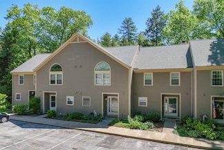 19 Village Falls Way, MerriMacK, NH 03054