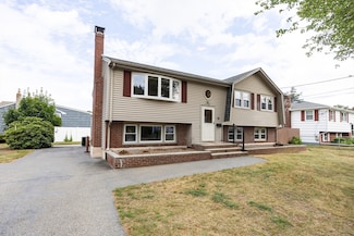 72 Rogers Dr, Stoughton, MA 02072