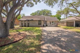 313 Pheasant Dr, Victoria, TX 77905