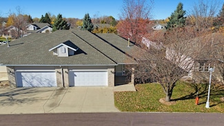 2415 Madison Square Dr S, Fargo, ND 58104