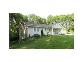 15002 221st St, Monticello, IA 52310