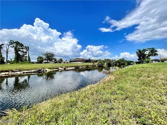 76 Mark Twain Ln, Rotonda West, FL 33947