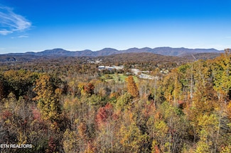 247 Mahoney Rd, Oliver Springs, TN 37840