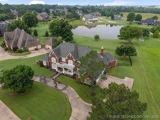 8766 Haskell Dr, Broken Arrow, OK 74014