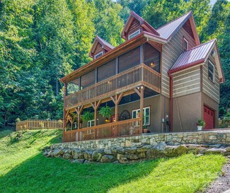 61 Calm Creek Rd, Waynesville, NC 28785
