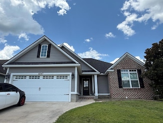 4247 Shadow Garden Dr, Hahira, GA 31632