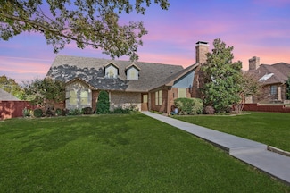 2621 Sedgeway Ln, Carrollton, TX 75006