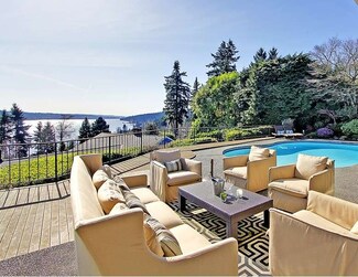 4245 Mercerwood Dr, Mercer Island, WA 98040