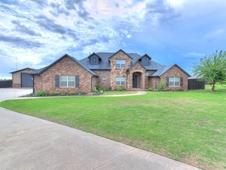 9900 Stefano Cir, Yukon, OK 73099