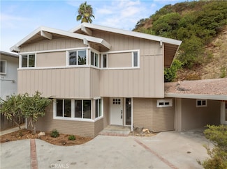 2400 Nalin Dr, Los Angeles, CA 90077